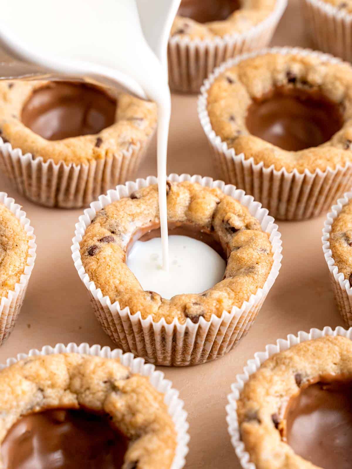 chocolate chip cookie cups