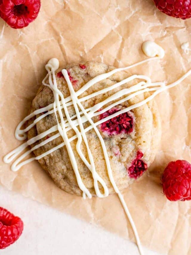 Soft Raspberry Cheesecake Cookies