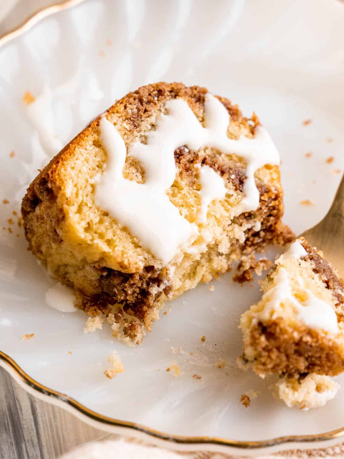 Fluffy & Moist Cinnamon Bundt Cake Broken Oven Baking