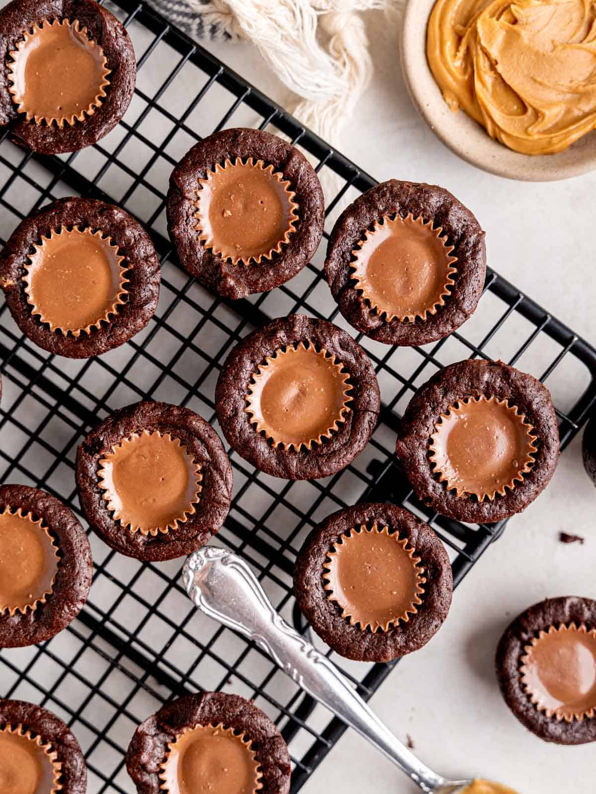 https://brokenovenbaking.com/wp-content/uploads/2022/06/mini-peanut-butter-cup-brownies-8.jpg