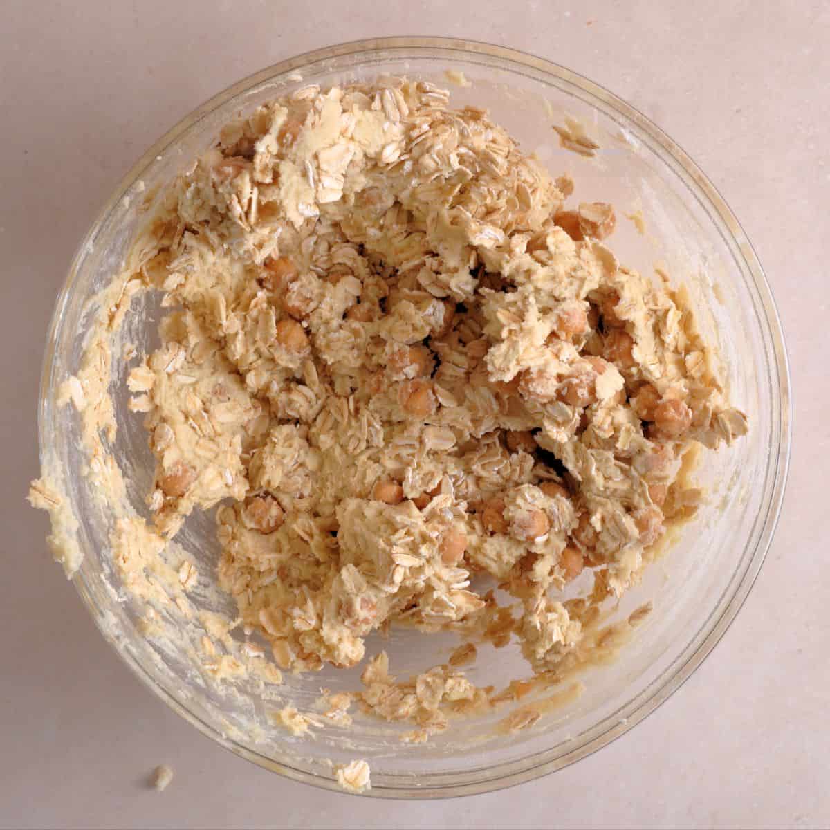 Old fashioned oats and caramel bits mixed into cookie dough.